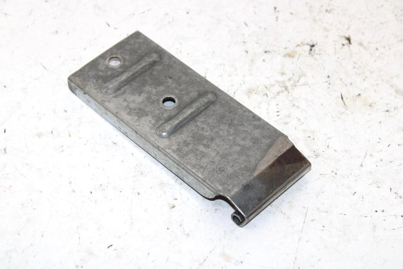 1979 Yamaha Et250c Oem Front Belt Cover Mount Bracket 8G5-77315-00-00 SY61