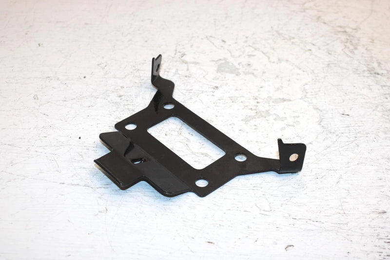 2003 Bombardier Quest 500 Oem Handlebar Cover Bracket 709400077 AB13 