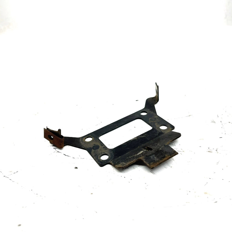 03 Bombardier Traxter 500 4x4 Auto OEM Handlebar Cover Bracket 709400077 AB15