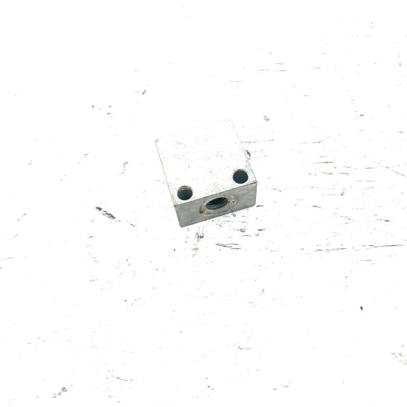 2001 Polaris Ranger 500 OEM Front Brake Tee Fitting 7052316 XP13