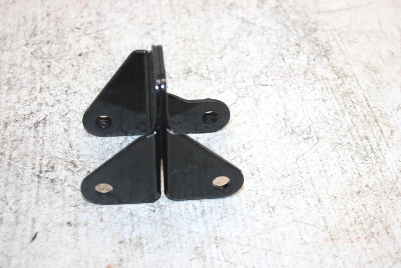 1998 Honda Foreman Fourtrax Oem Lower Engine Hanger 50363-HM7-000 AH35