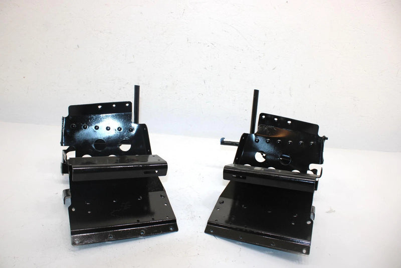 97 Polaris 600 Xcr Se Oem Footrest Set 1012281 1012280 SP157