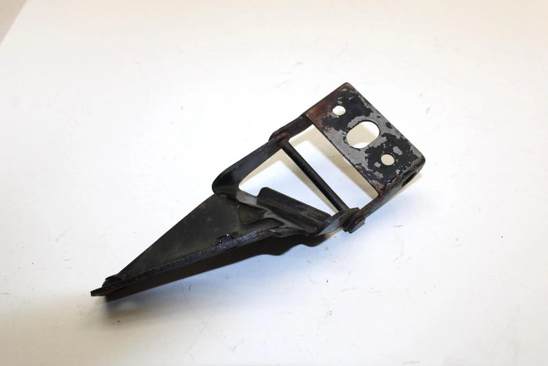 1998 Yamaha Srx700 Oem Left Hood Hinge 8DF-77140-00-00 SY77
