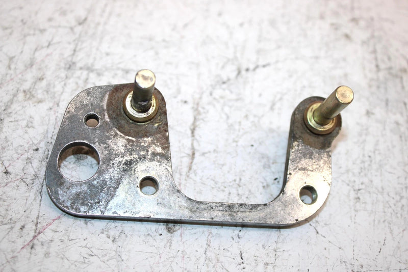 2000 Polaris Magnum 325 Oem Front RH Caliper Mount 1910265 1910412 AP65