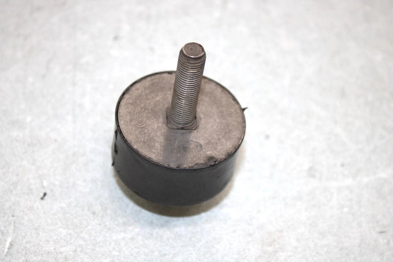 00 Polaris Xpedition 425 Oem Motor Isolator 3021045 3022075 AP19