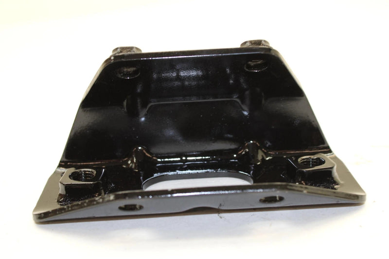 95 Yamaha Vmax 600 Oem Black Rear Upper Motor Mount 82M-21425-00-00 Q2394
