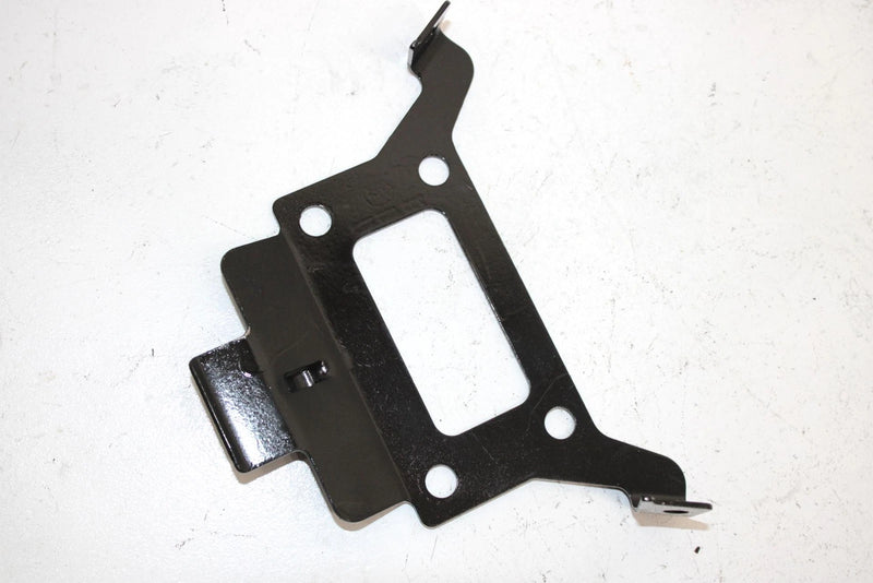 03 Bombardier Quest 650 Oem Handlebar Cover Support 709400077 AB1.1
