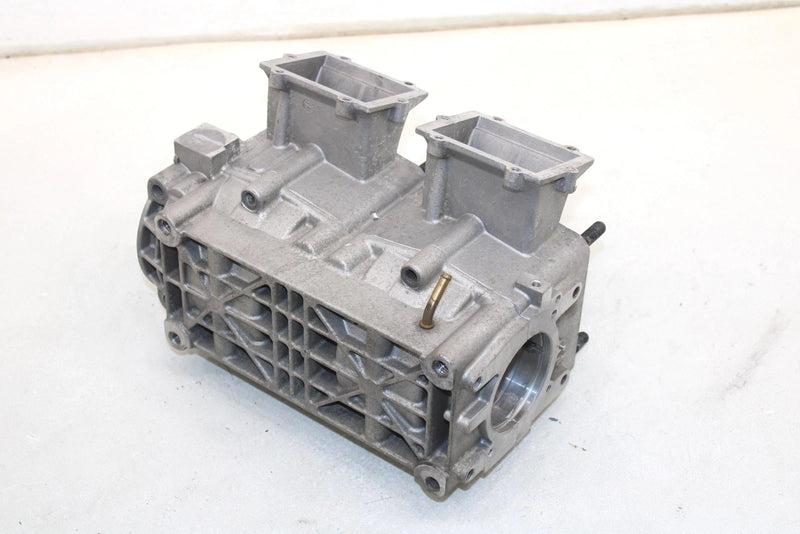 05 Polaris Xc Sp 700 Oem Engine Block Crankcase 2202233 SP204