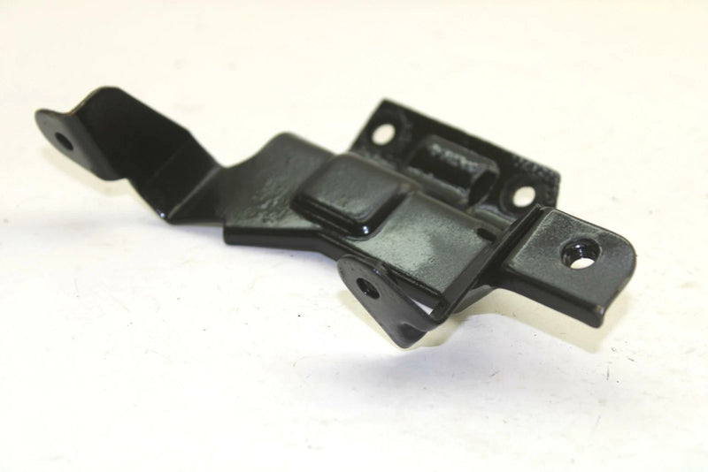 Yamaha OEM Airbox Bracket 8g8-14498-00-00 SY47