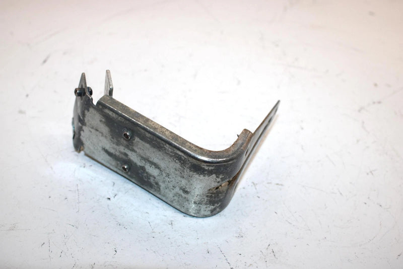 96 Polaris 500 Carb Oem Right Sidepanel Bracket 5240995 SPS2