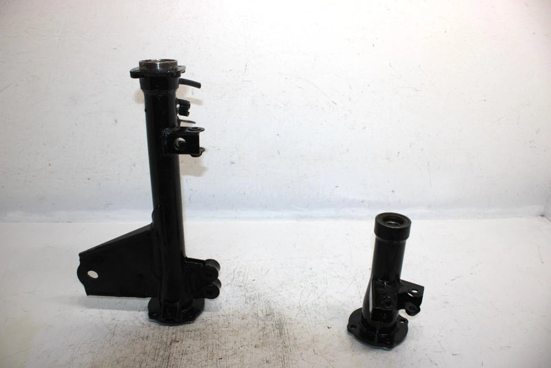 00 Kawasaki Bayou 300 4x4 Oem Rear Axle Housing Set 31064-1098 AK20