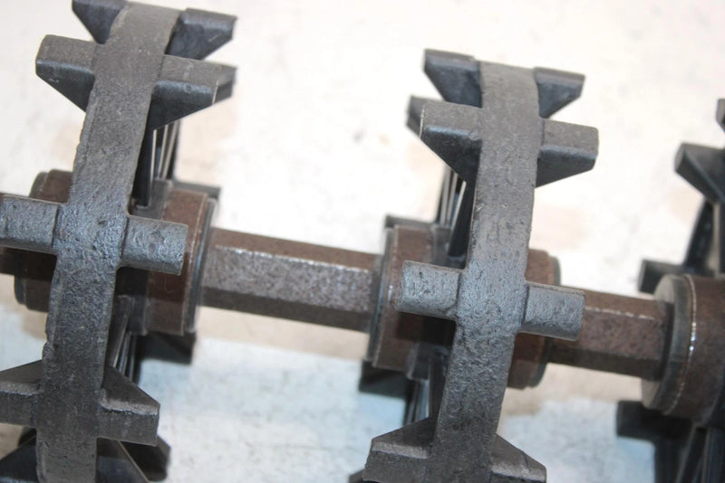 99 Polaris Xlt Touring Oem Drive Cog Axle Shaft W/Bearing 1590282 SP46
