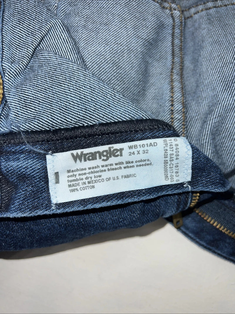 New Men’s Wrangler Blues Relaxed Fit Dress Easy Denim Jeans. 24x32 I-22