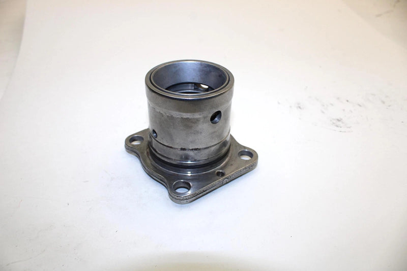 1980 Yamaha Xs850g Oem Bearing Housing 1J7-46124-Y0-00 Q4096