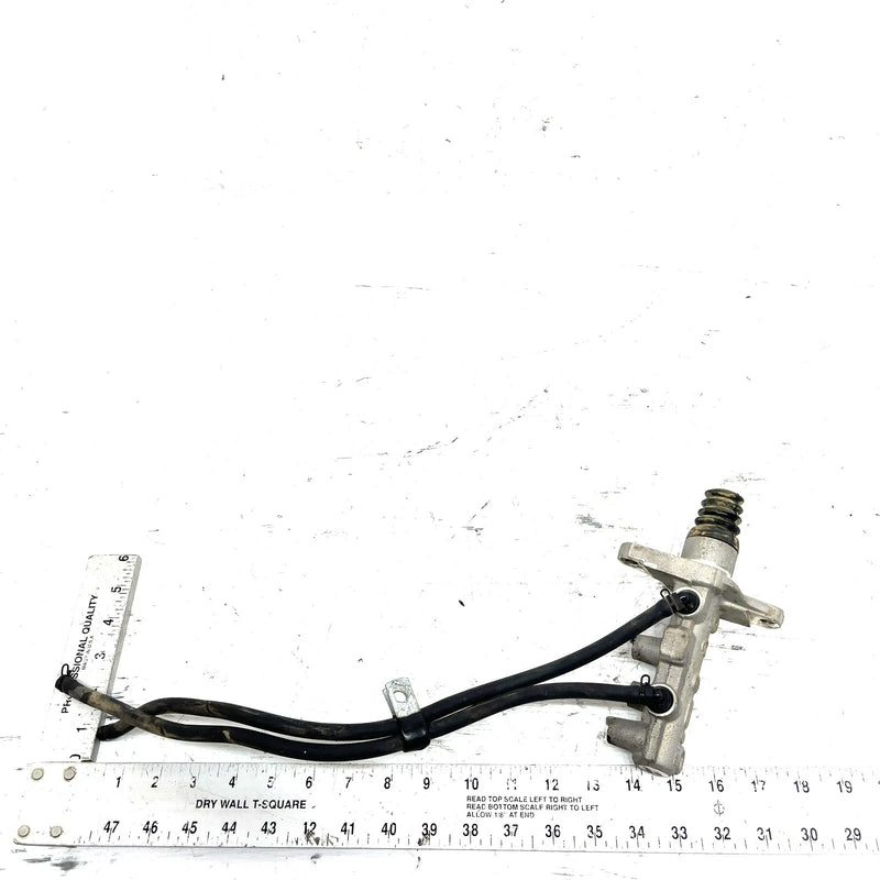 19-22 Can-Am Defender HD10 OEM Brake Master Cylinder 705602157 XB0.1
