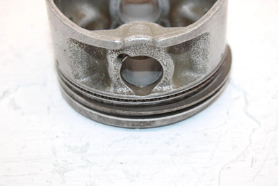 1999 Yamaha  Bear Tracker 2wd Oem 71mm Piston 4BD-11631-00-Y0 AY50