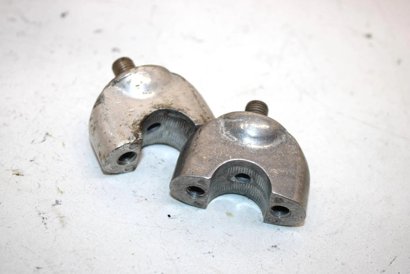 84 Honda Atc200s A Oem Lower Handlebar Mount Pair 53130-HA7-670 AH0