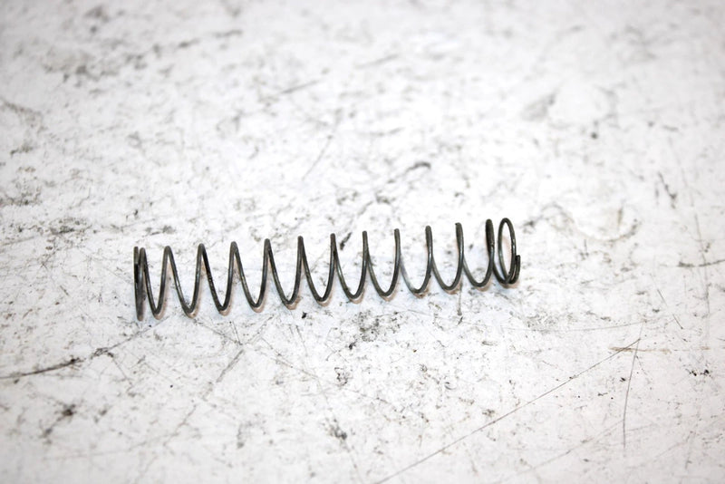 1986 Yamaha  Badger Yfm80s Oem Carburetor Spring 260-14131-00-00 AY8