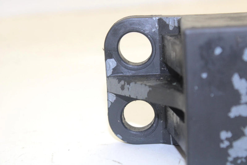 1992 Yamaha Waverunner Iii 650 Oem Engine Mount Stopper 6R8-44532-00-00 JY3