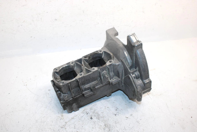79 Yamaha Enticer 340 Et340c Oem Crankcase 8J9-15100-01-00 SY4