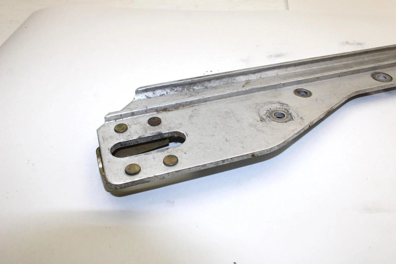 02 Yamaha Mountain Max 700 Oem Left Skid Suspension Rail 8ED-W4741-00-00 SY82