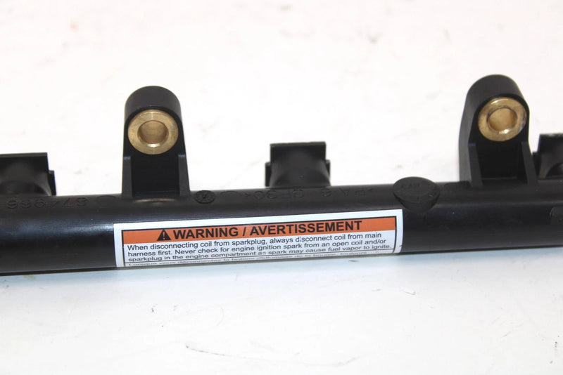 2017 Ski-doo Grand Touring 900 Oem Injector Rail 420874965 SS65
