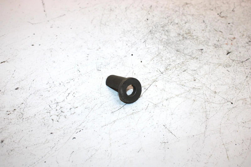 02 Arctic Cat Zrt 600 Oem Left Exhaust Valve Guide 3005-895 Q2758 