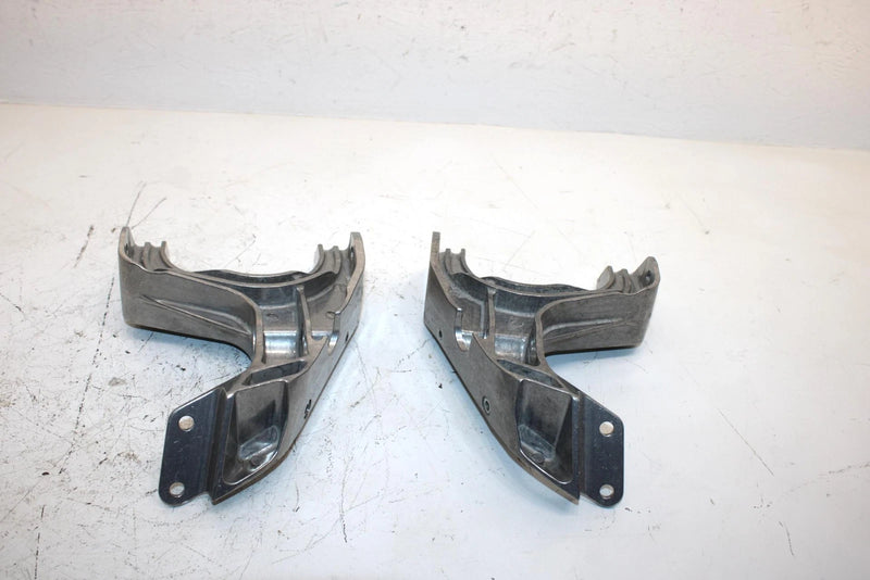 07 Arctic Cat F6 Lxr Efi Oem Upper Shock Mount Set 0607-806 0607-807 SA257