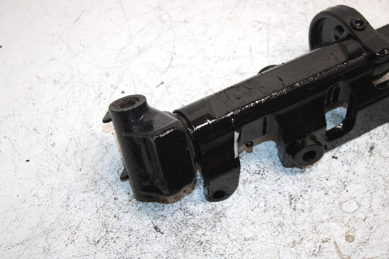06 Arctic Cat Sabercat 600 Efi Lx Oem Right Steering Knuckle 1703-724 SAS13