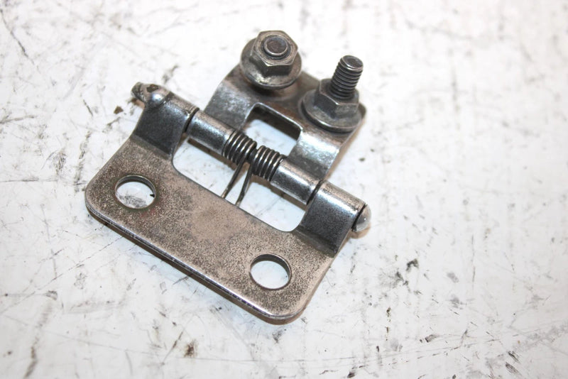 88 Yamaha Excel Iii Oem Storage Box Hinge 8K4-77470-00-00 SY12