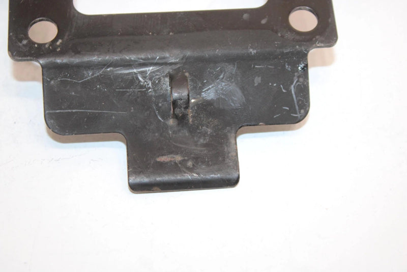 2001 Bombardier Traxter Oem Handlebar Cover Bracket 709400077 AB10