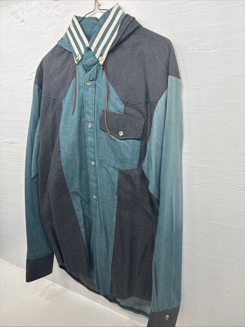 New Men’s Latigo Blue Black Long Sleeve Button Up Hood Large V-84