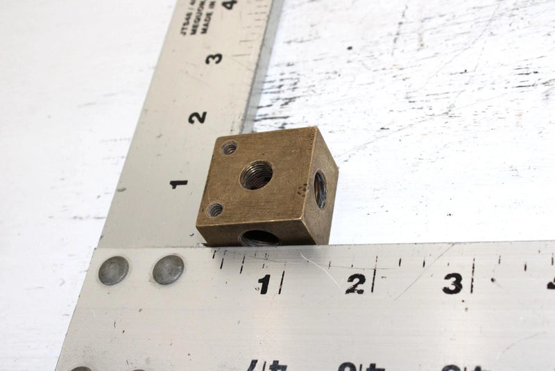 1997 Polaris Sport 400l Oem Brake Tee Fitting 7052103 AP214