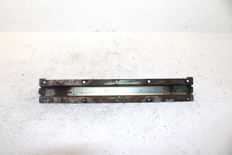 1995 Yamaha Vmax 600 Le Oem Seat Bracket 8AB-21946-00-00 SY21