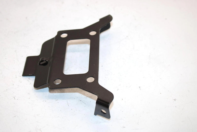 03 Bombardier Quest 650 Oem Handlebar Cover Support 709400077 AB1.1
