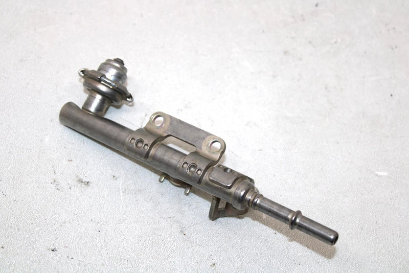 2015 Yamaha Viking Vi Oem Fuel Rail Delivery Pipe 1XD-13160-00-00 XY0.1