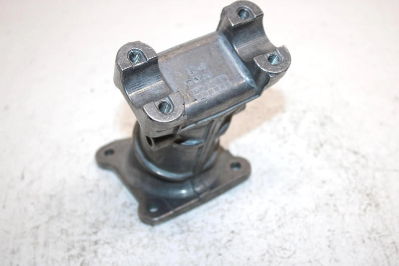 1994 Kawasaki 750 Ss Super Sport Oem Lower Handlebar Mount 46012-3719 JK9