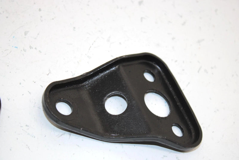 95 Kawasaki Bayou 400 Klf400b 4x4 Oem Engine Upper Bracket (Pair) 32029-1807 AKS
