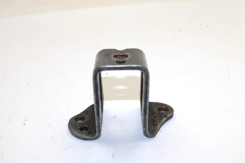 2001 Yamaha Sx700r Oem Front Upper Motor Mount Bracket 8CH-21415-00-00 Q2403