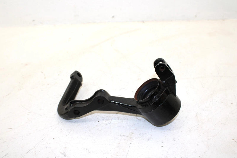 2004 Bombardier Out Lander Oem Front Right Knuckle 709400133 AB12