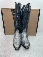 New Women’s Gray Snake Skin Capezio Cowboy Boots. L 425 5 M. 2-152