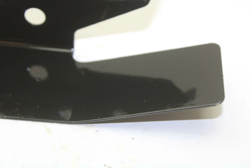 03 Polaris Magnum 330 4x4 OEM Right Splash Shield Bracket 5246021-067 Q4995