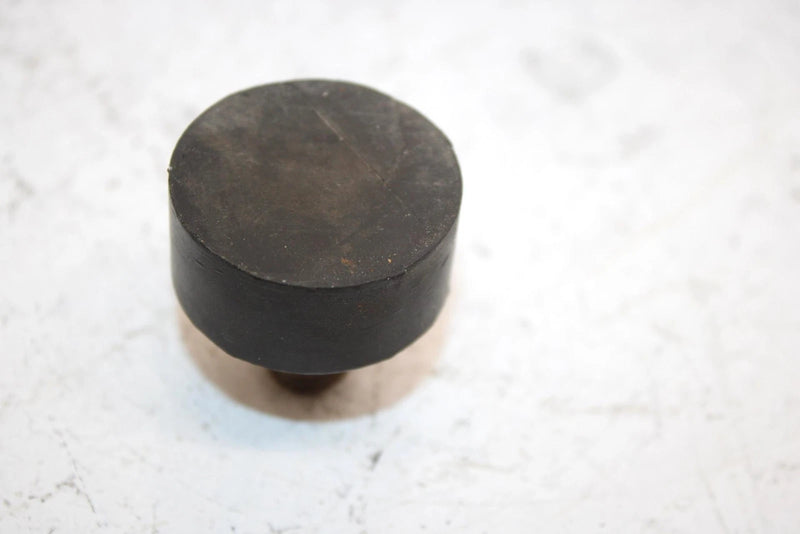 98 Arctic Cat Thundercat 1000 Oem Engine Snubber Mount 0608-088 SA307
