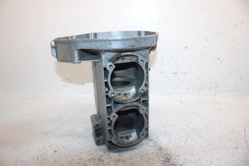 1997 Yamaha Venture Tr Oem Crankcase 88T-15100-01-00 SY15