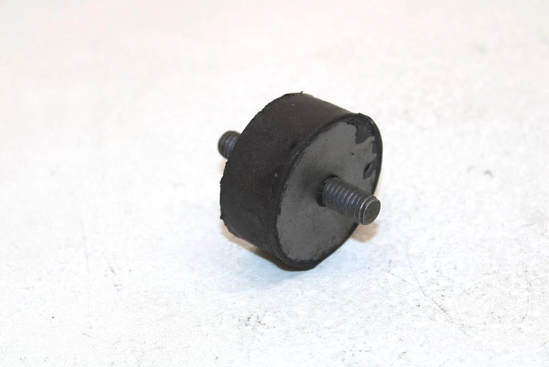 98 Polaris Xc 600 Oem Engine Mount Damper 3110062 Q5074