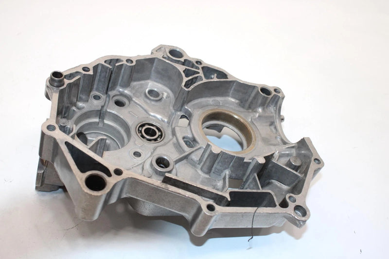 88 Yamaha  Champ 100 Yfm100u Oem Crankcase 2HX-15100-00-00 AY10