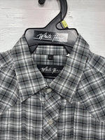 New Men’s White Horse Gray White Plaid Short Sleeve Pearl Snap Large X-39