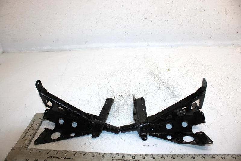 02 Ski-doo Grand Touring 500 Oem Footrest Support Set 518320506 SS24