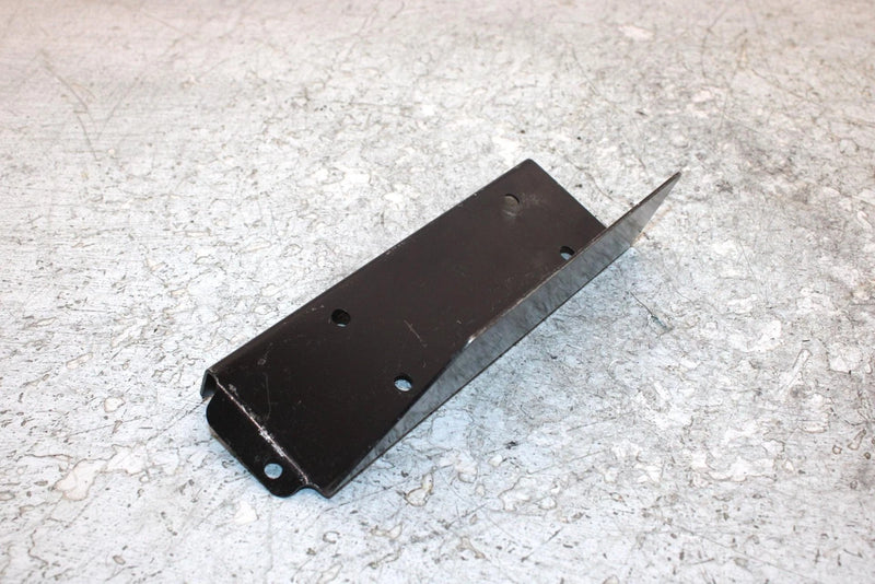 2006 Polaris Sportsman 500 Oem Right Splash Guard Bracket 5248100-329 AP186