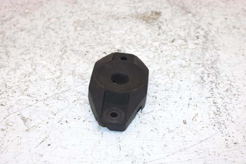 2006 John Deere  Buck 650 Oem Latch Base 708000034 AJ0